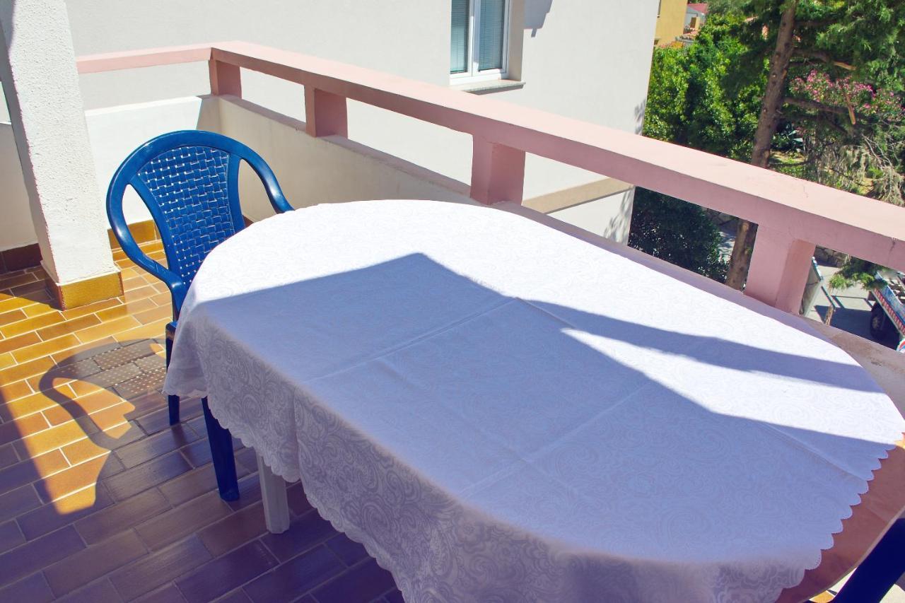 Apartmani Vidusin ノヴァリャ エクステリア 写真