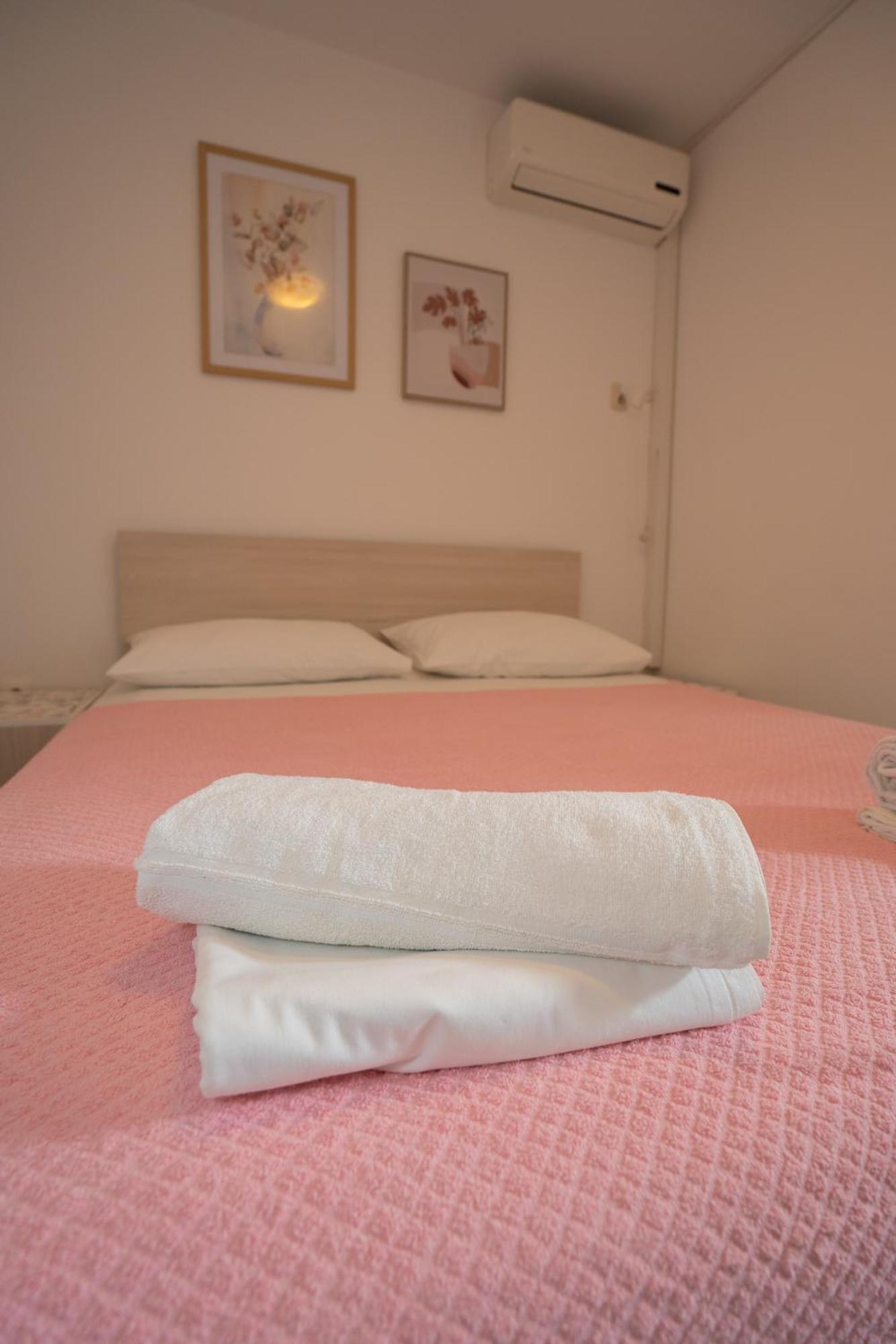 Apartmani Vidusin ノヴァリャ エクステリア 写真
