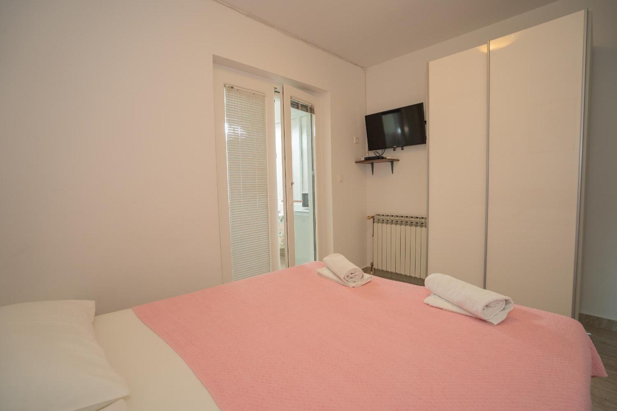 Apartmani Vidusin ノヴァリャ エクステリア 写真