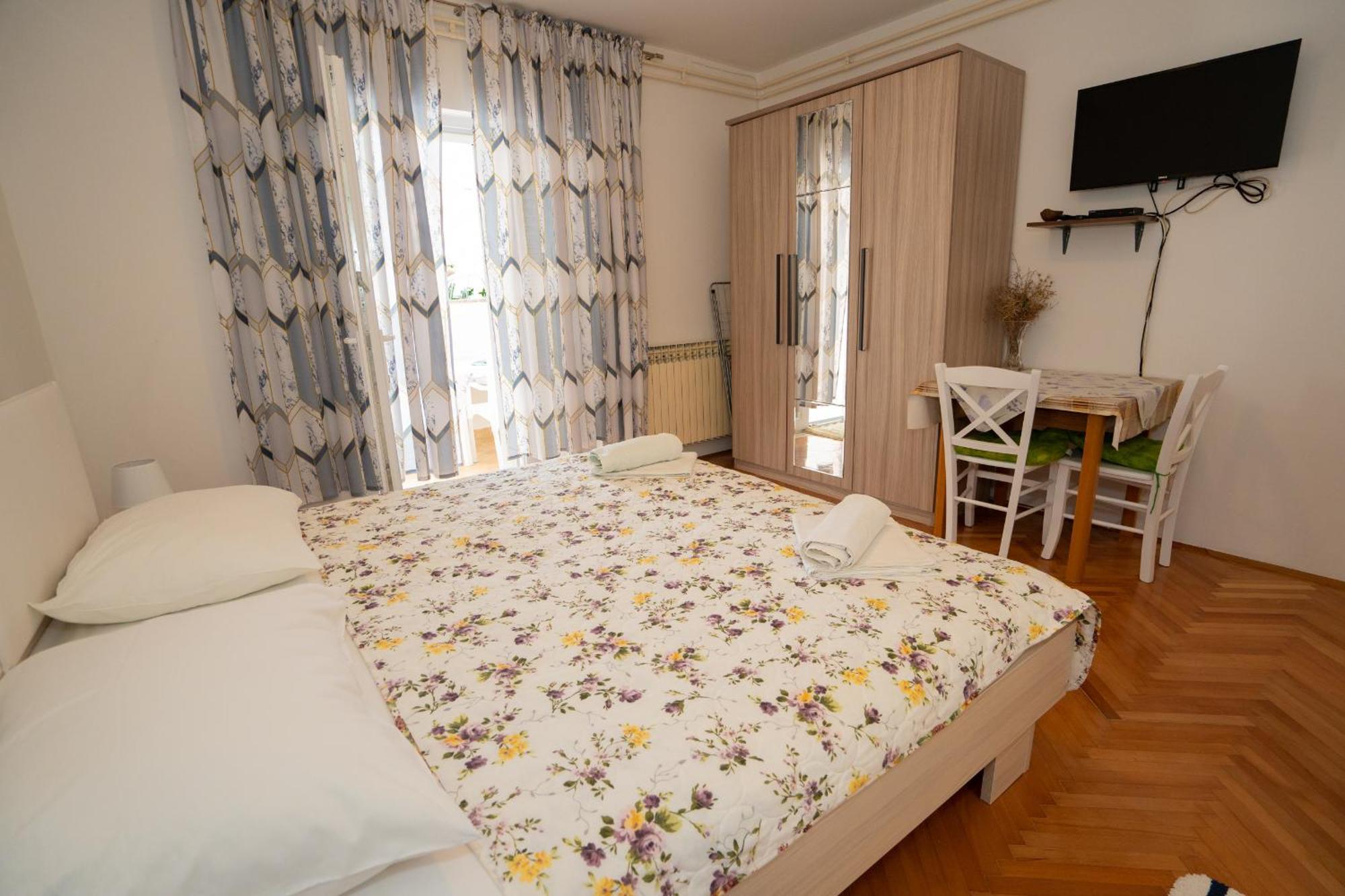 Apartmani Vidusin ノヴァリャ エクステリア 写真