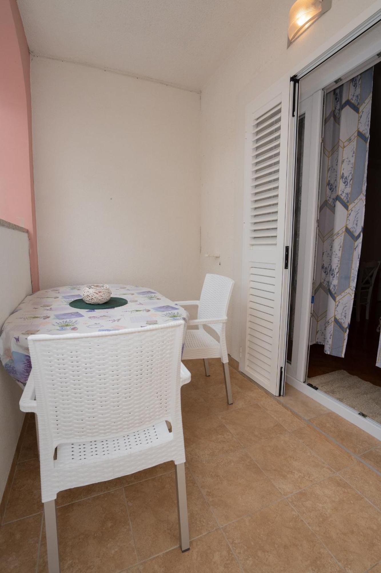 Apartmani Vidusin ノヴァリャ エクステリア 写真